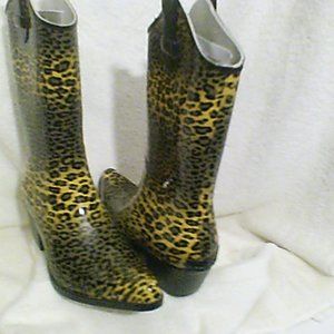 LEOPARD PRINT RAIN BOOT